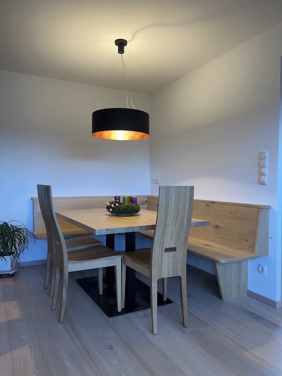 Esstisch mit Bank aus Massivholz, SENN Tischlerei